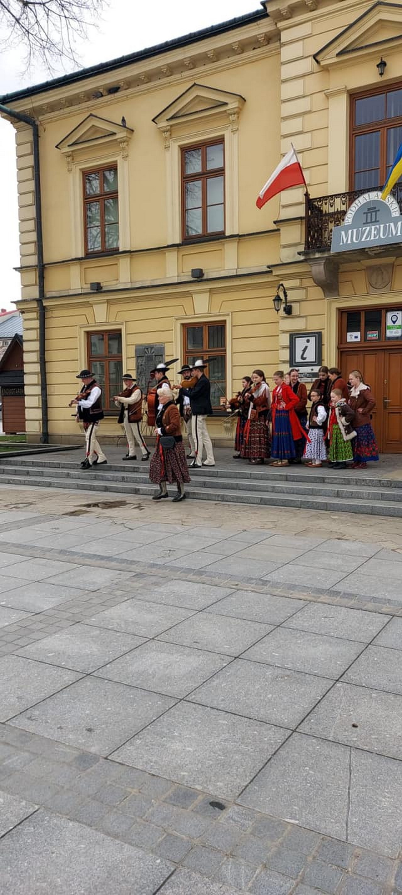 Miasto_Nowy_Targ_solidarne_z_Ukraina-13