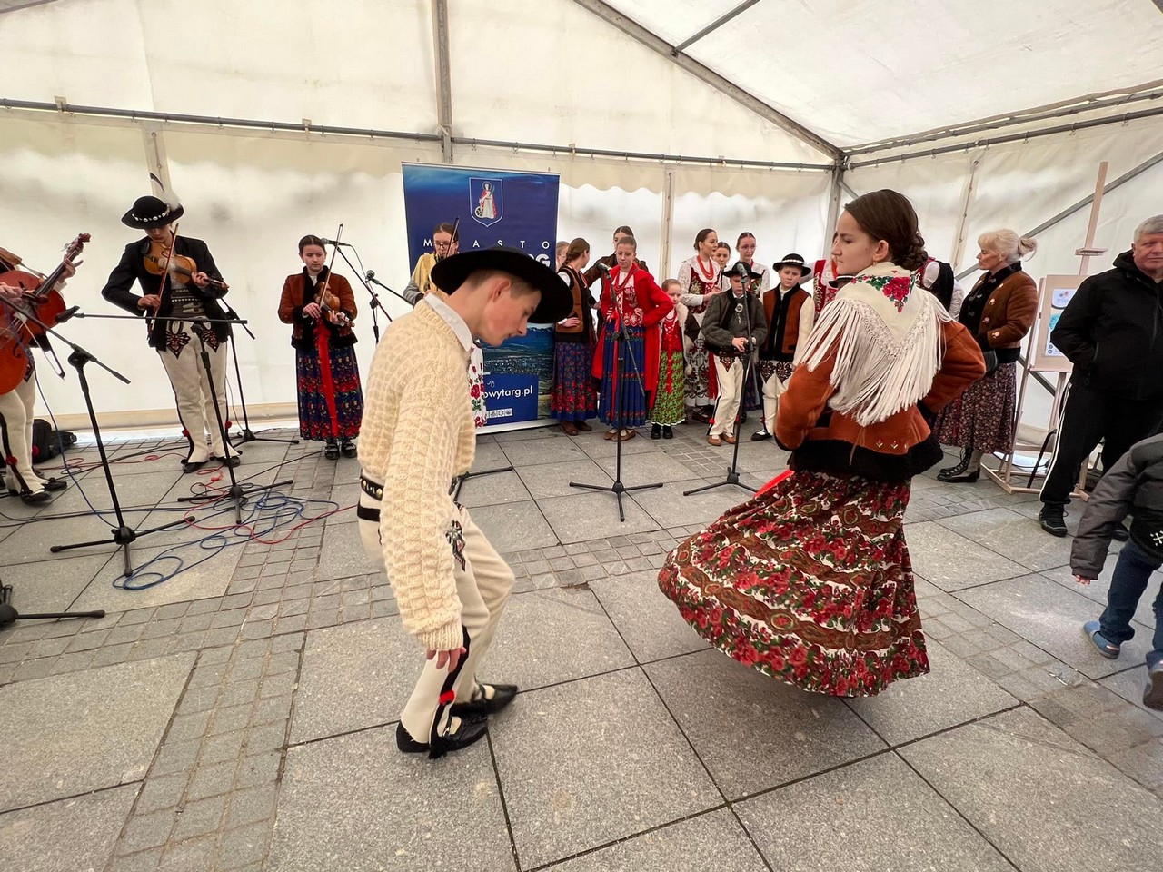Miasto_Nowy_Targ_solidarne_z_Ukraina-9