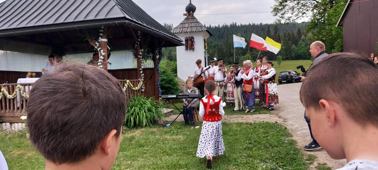 Polowa_Msza_Swieta_na_Buflaku-3